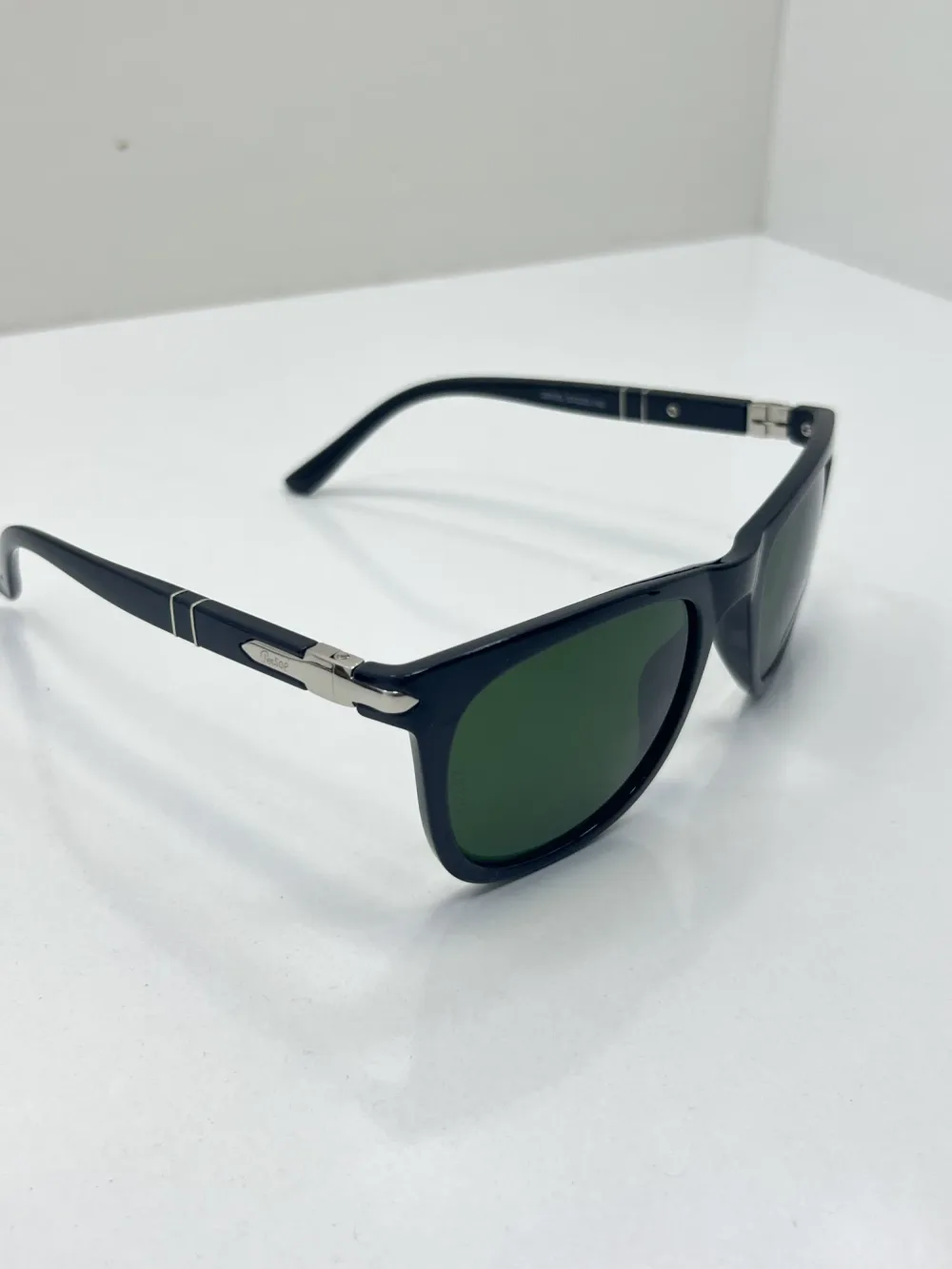 Modèle persol