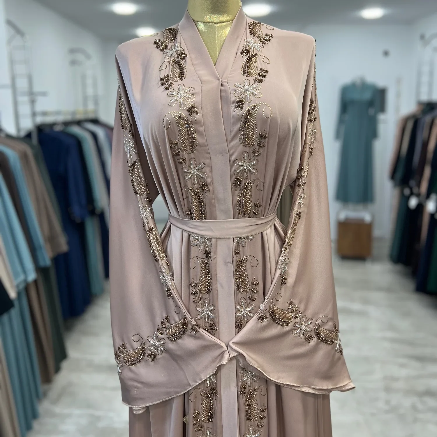 عباية دبي