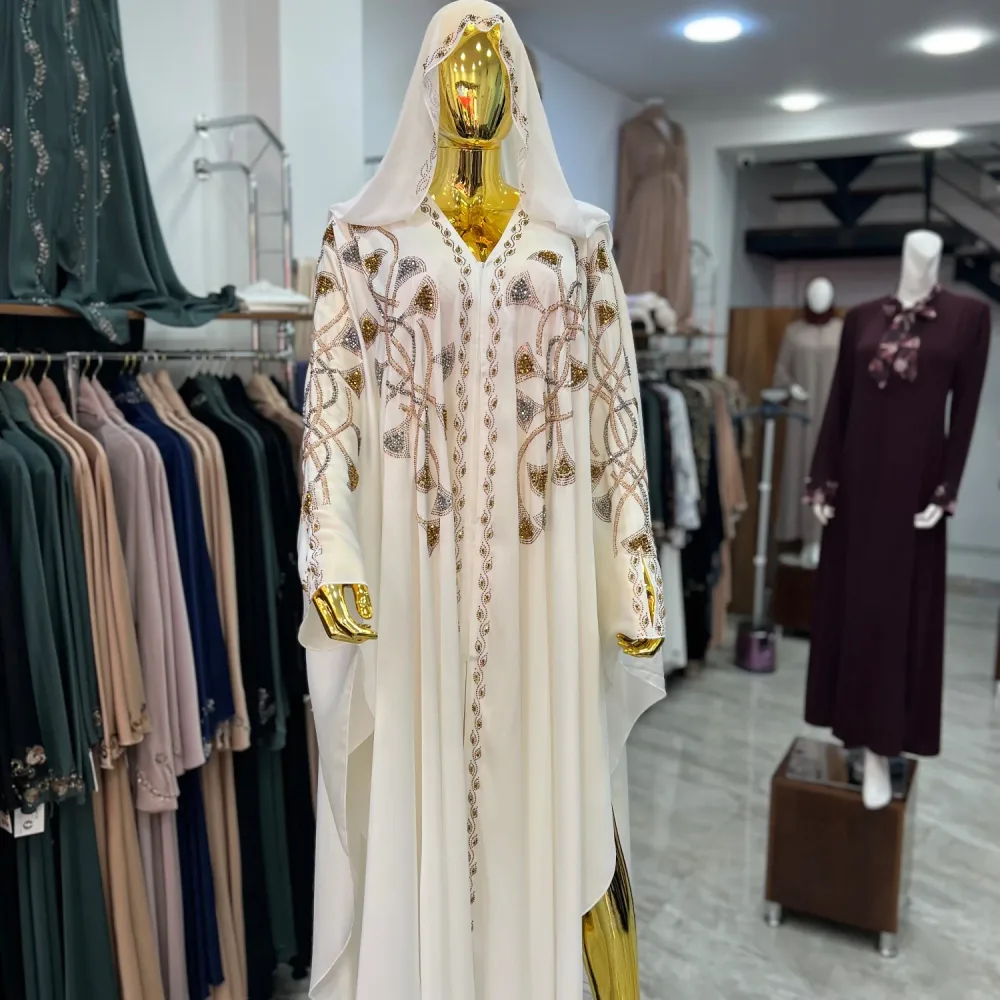 برنوس دبي