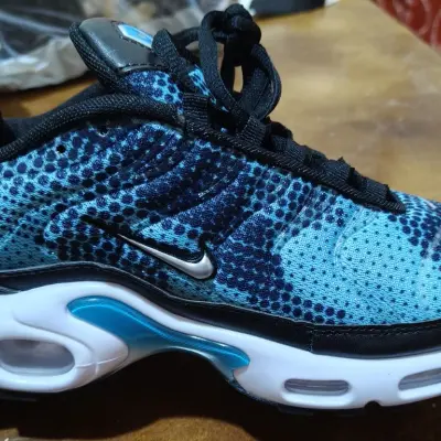 Nike Air Max Plus TN — أزرق منقّط
