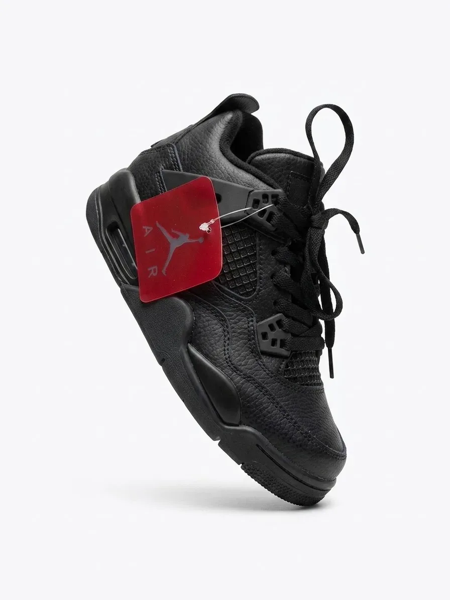 Air Jordan 4 Black Cat – أناقة ولدك تبدأ من الحذاء
