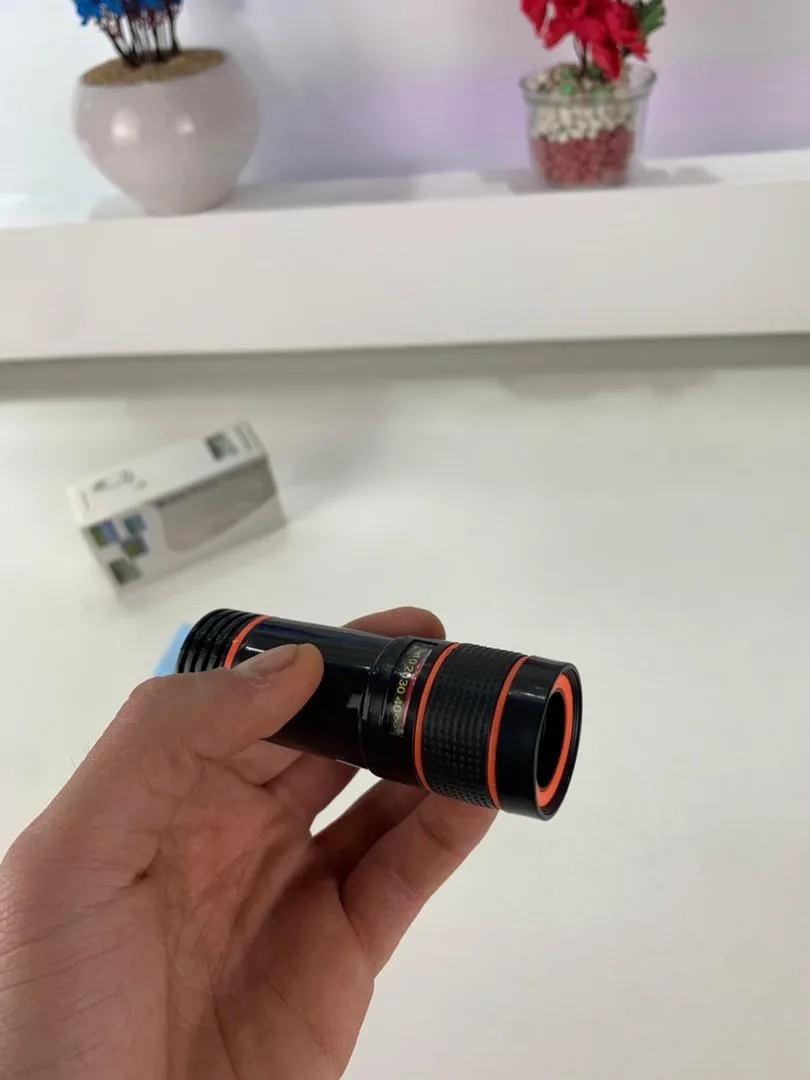 Objectif de Caméra Universel Clip-on pour Smartphone avec Zoom 14x – عدسة كاميرا هاتف الذكي