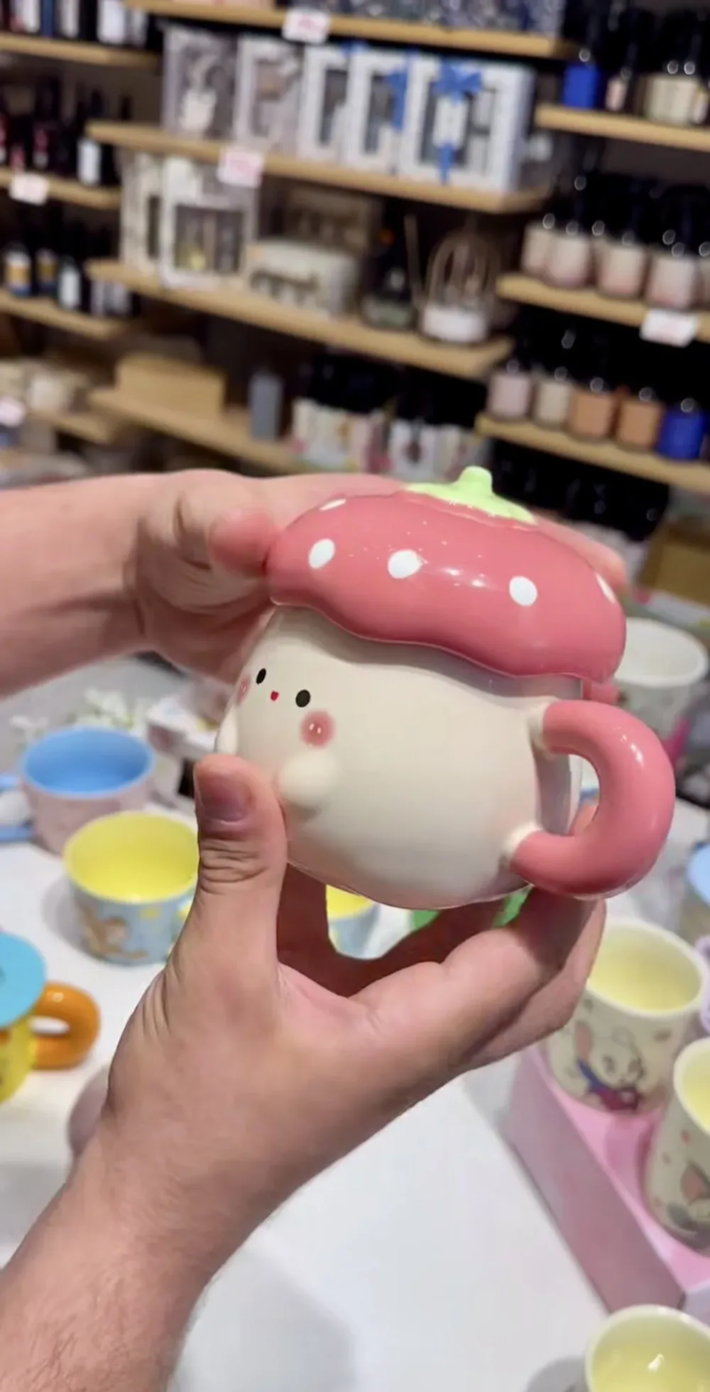 Mug kawaii champignon rose avec couvercle 🍄🌸