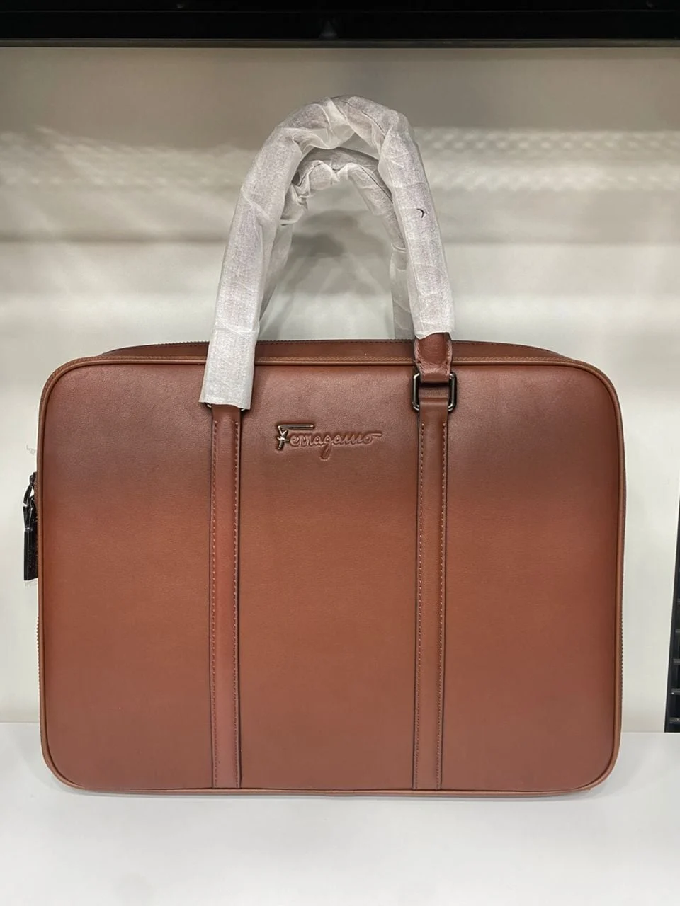 Cartable en cuir véritable SALVADOR FERRAGAMO