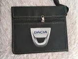 حافظة وثائق السيارة