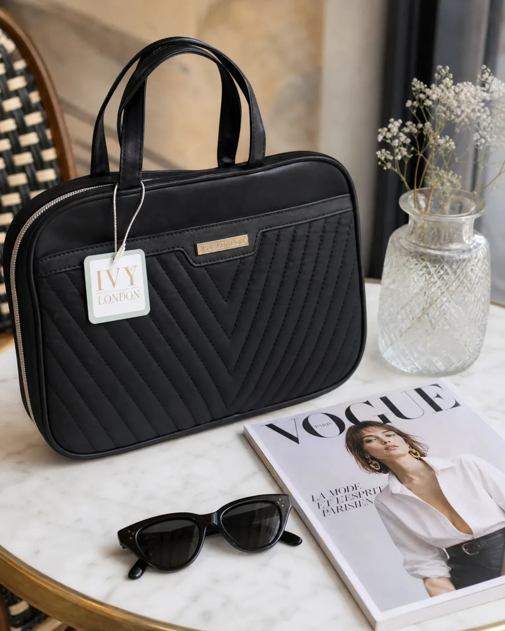 👜 Trousse de Toilette Structurée Noire à Poignées