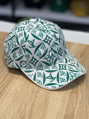كاسكيطة لويس فويتون  Louis Vuitton