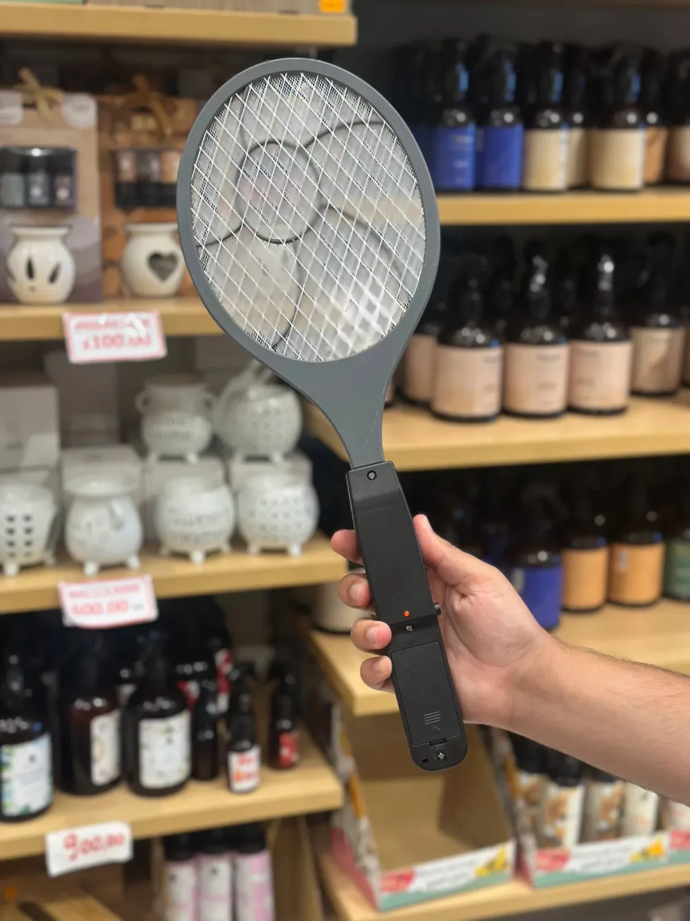 Raquettes Anti-Moustiques Électriques : Protection Efficace et Colorée