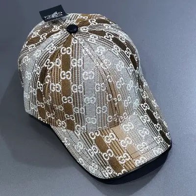 كاسكيطة غوتشي Gucci بني
