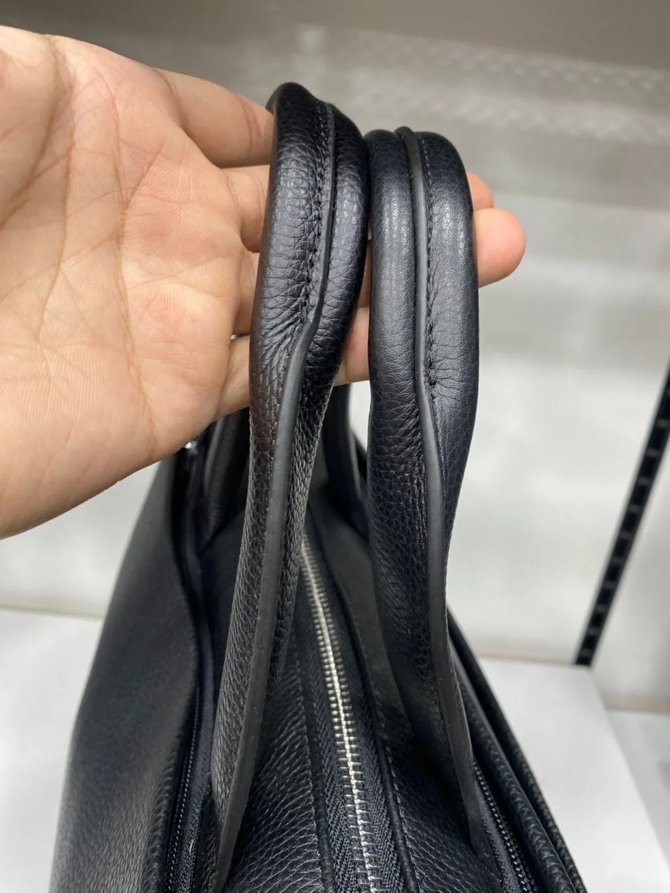 Cartable APPLE en cuir véritable