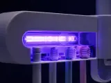 STÉRILISEUR DE BROSSE À DENTS AVEC DISTRIBUTEUR
