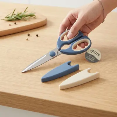 Ciseaux pour cuisine avec l’option casse-noix