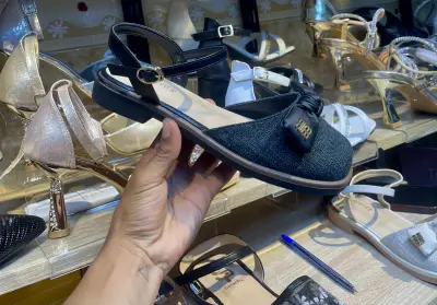 Sandel miumiu chic