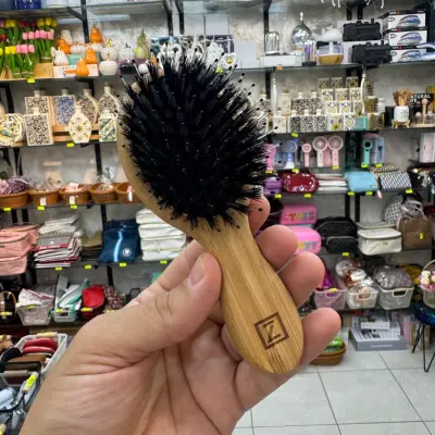 Brosse à cheveux bambou