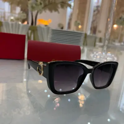 نظارات cartier نسائية🕶️🌹