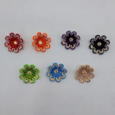 Fleur avec strass