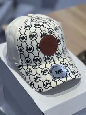 كاسكيطة مايكل كورس Michael Kors