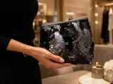 ✨ Pochette Sequins Réversibles Noir & Argent