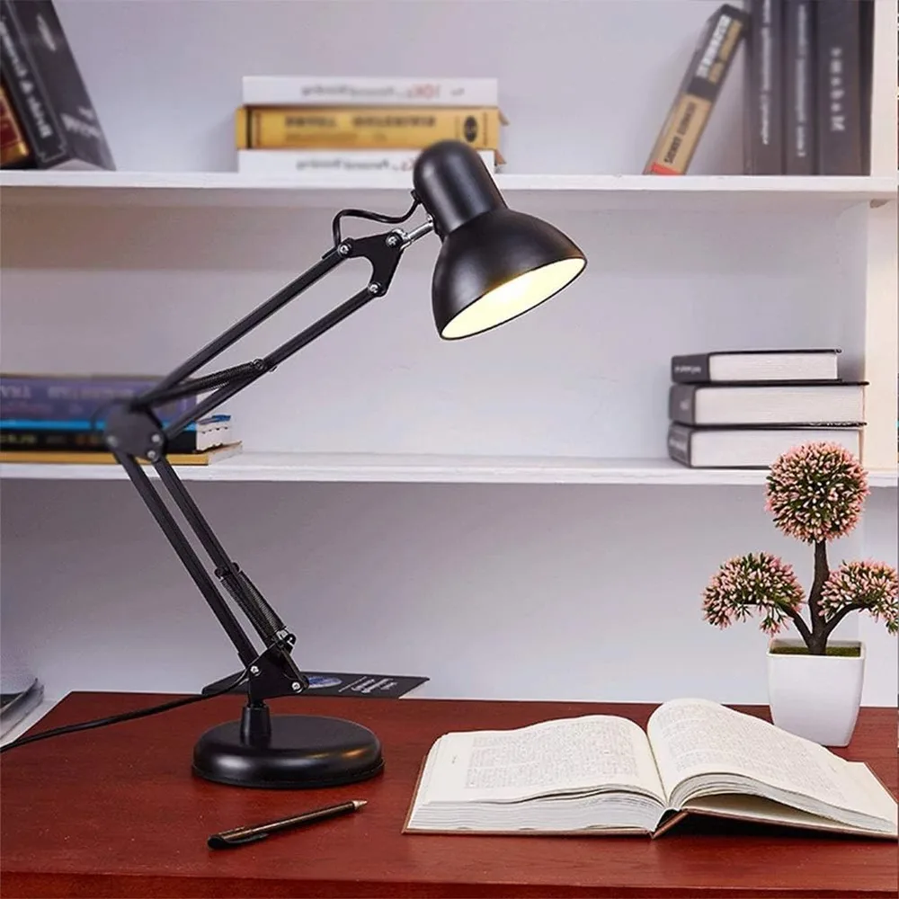 Lampe de bureau en métal