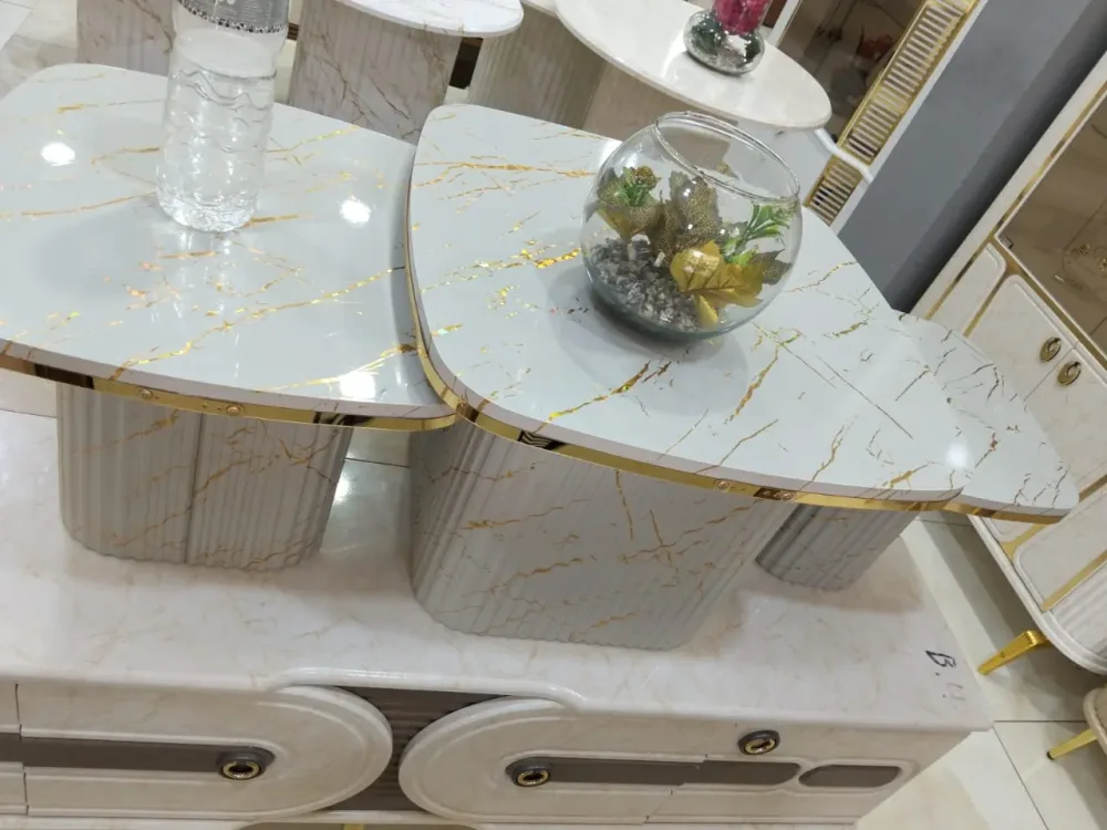 طاولة ارضية