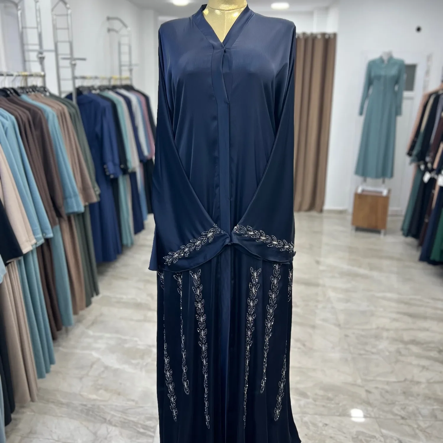 عباية دبي