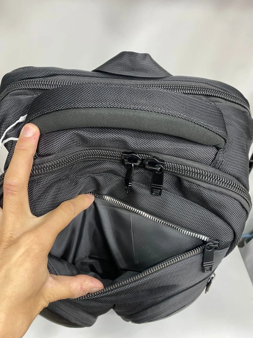 Sac à dos business élégant pour laptop grande capacité