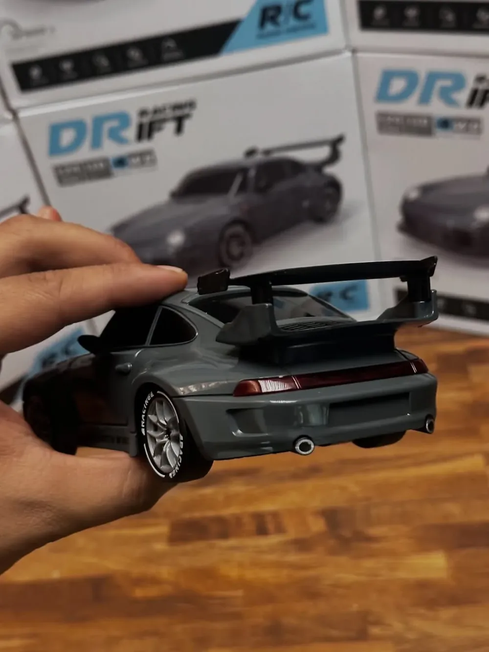 سيارة Porsche 911 الكهربائية للأطفال 🏎️⚡