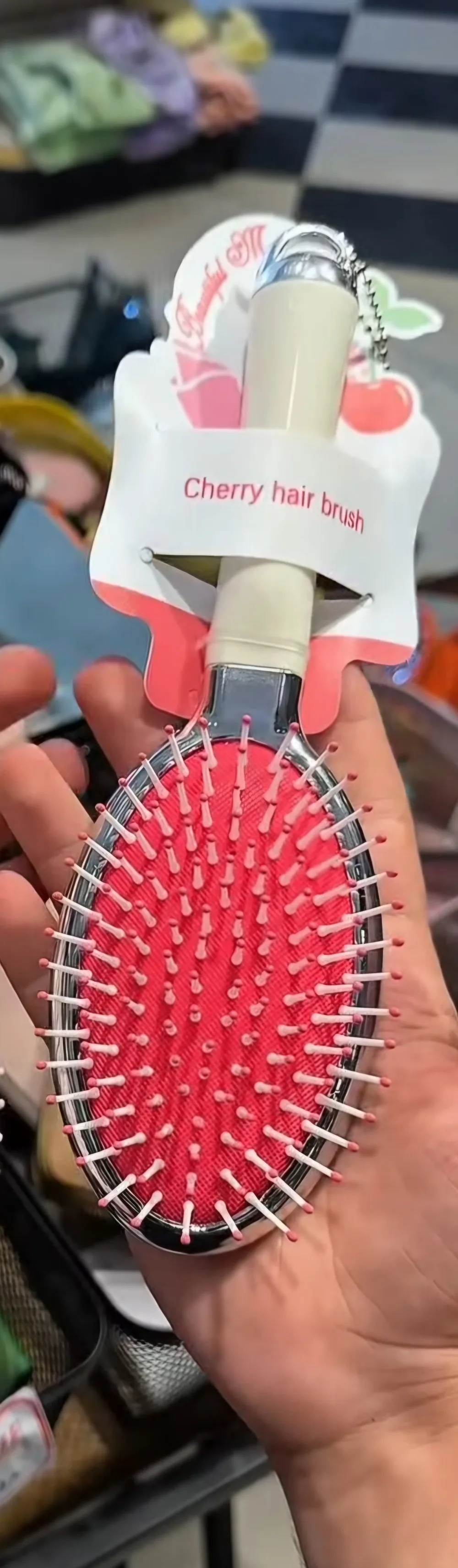 Brosse a cheveau cerise
