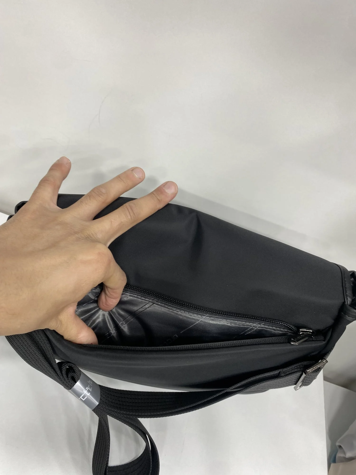 Sacoche ARCTIC HUNTER luxe avec bandoulière