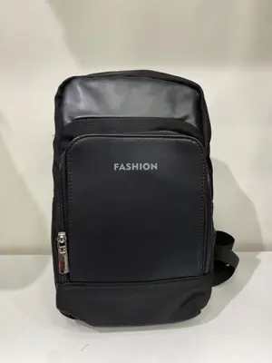 Sacoche Sling Bag avec USB