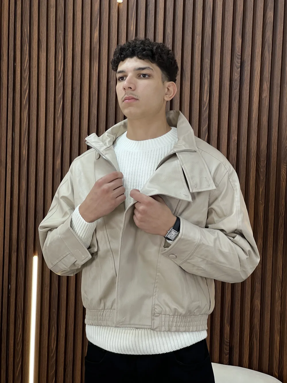 LEATHER JACKET