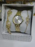 ساعة نساء مع اكسسوارات