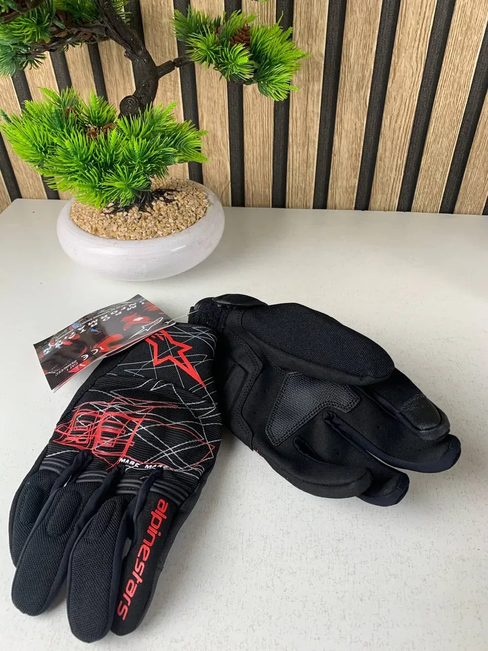 Gants de moto Alpinestars MM93 Losail V2 Touche Tactile – قفازات إحترافية لسائقي الدراجات