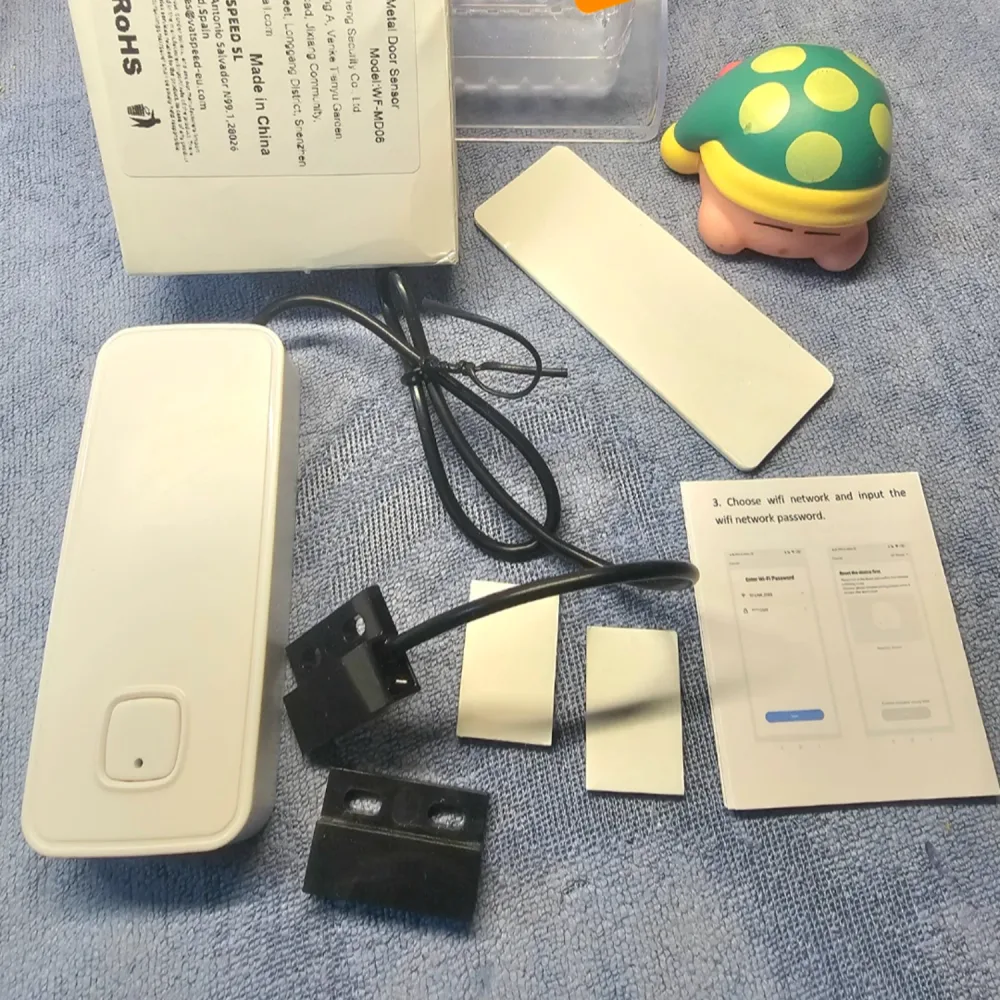 Capteur intelligent magnétique d'ouverture de porte / fenêtre - Tuya Smart Wifi.