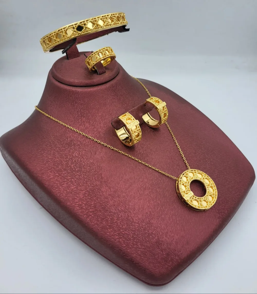 Parure dior 4 Pièces 1er choix