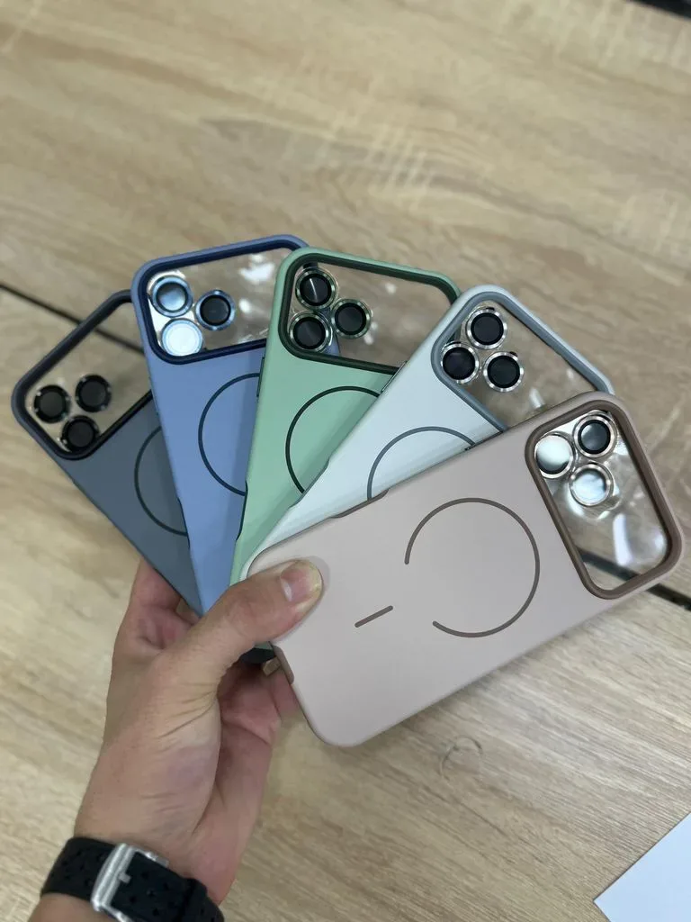 Coque iPhone MagSafe Silicone + Protection Lentille