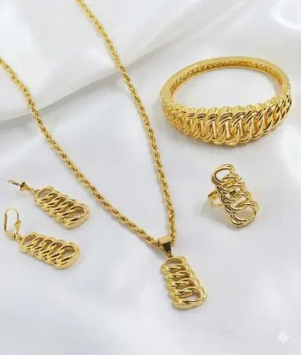 Parure Impériale "Reine de Rome" (4 Pièces) – Pièces Dorées & Grappes de Perles