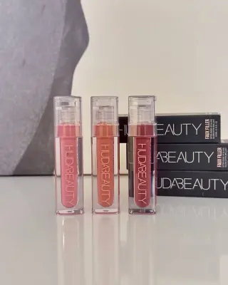 Huda Beauty Faux Filler Extra Shine Lip Gloss