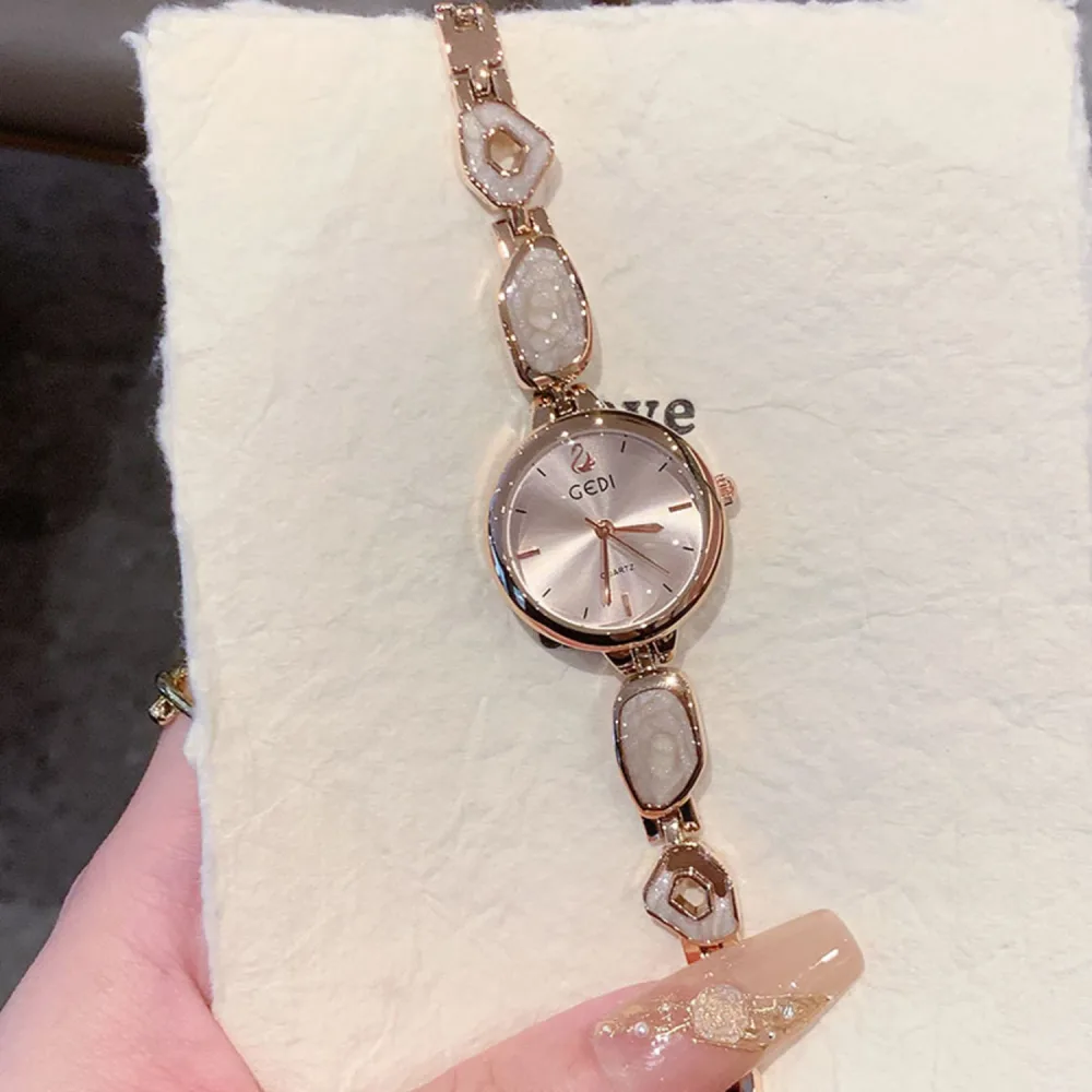 Montre GEDI Élégance — Bracelet Rose Gold & Perles Nacrées