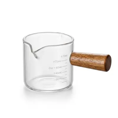 verre doseur à espresso gradué avec manche en bois