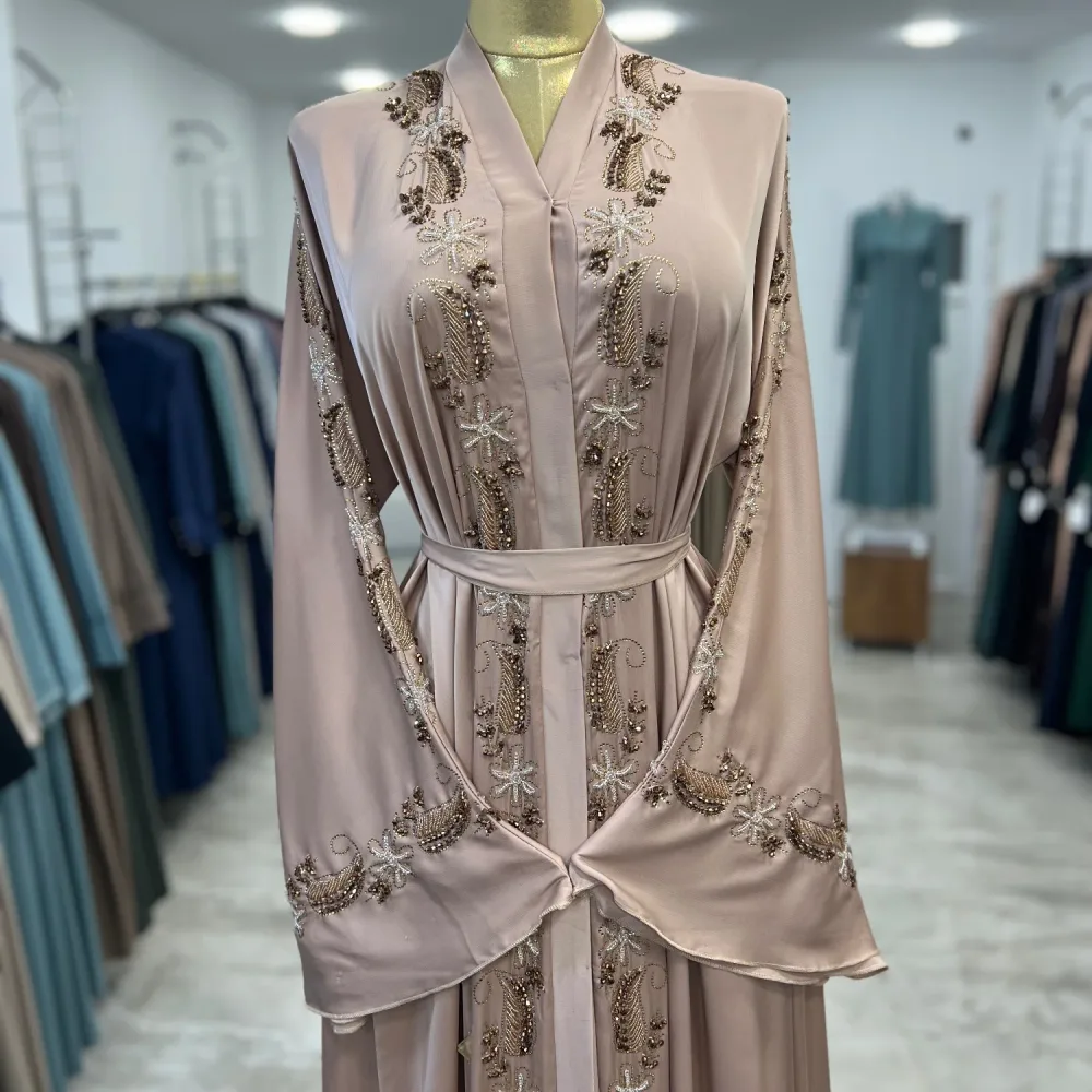 عباية دبي