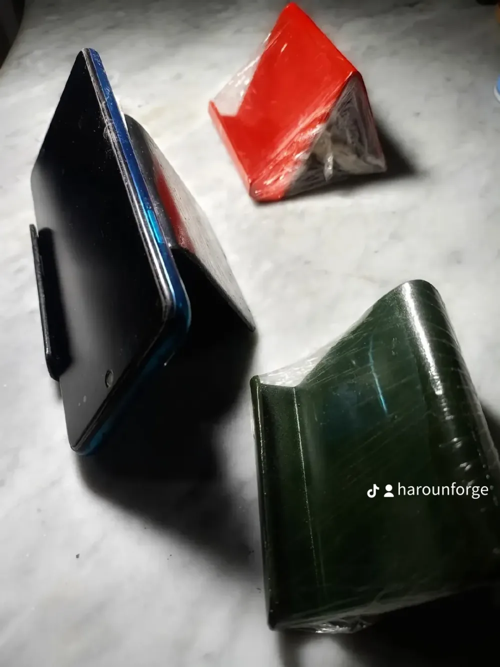 حامل هاتف متين