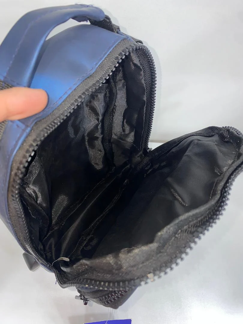 Sacoche imperméable avec port USB