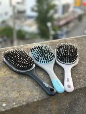 Brosse à Cheveux Ovale "LOVLU" — Poils de Sanglier & Nylon