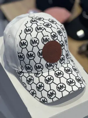 كاسكيطة مايكل كورس Michael Kors