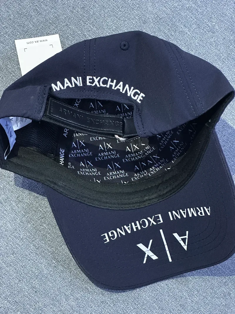 كاسكيطة ارماني اكسشانج Armani Exchange ازرق داكن