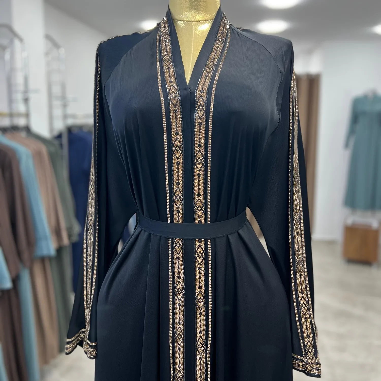 عباية دبي