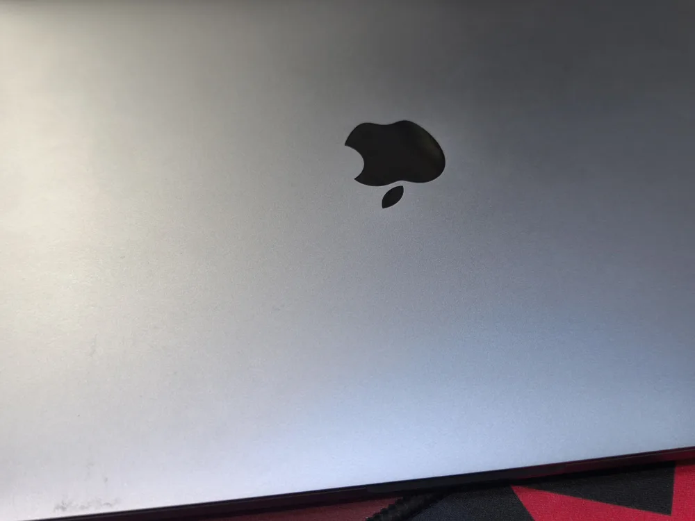 MacBook Pro 13" (2016) - Core i7 / 16GB RAM / Retina