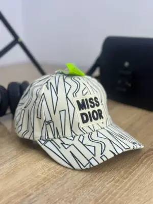 كاسكيطة ميس ديور Miss Dior