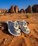 صندل نسائية محلية. حجم 30